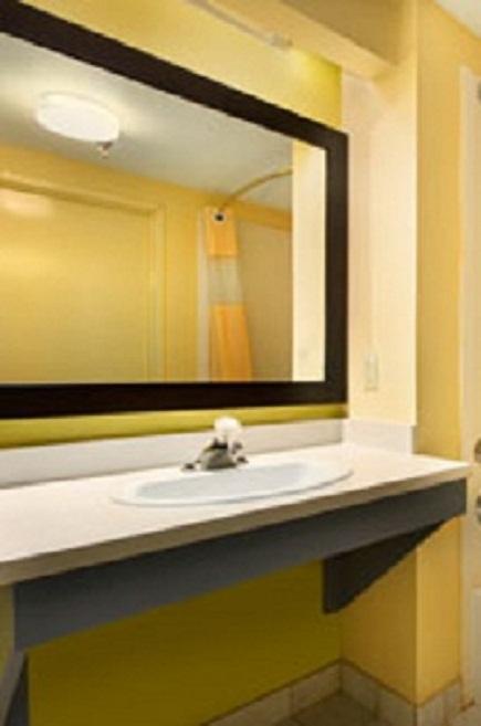 Days Inn & Suites By Wyndham Desoto Pokoj fotografie